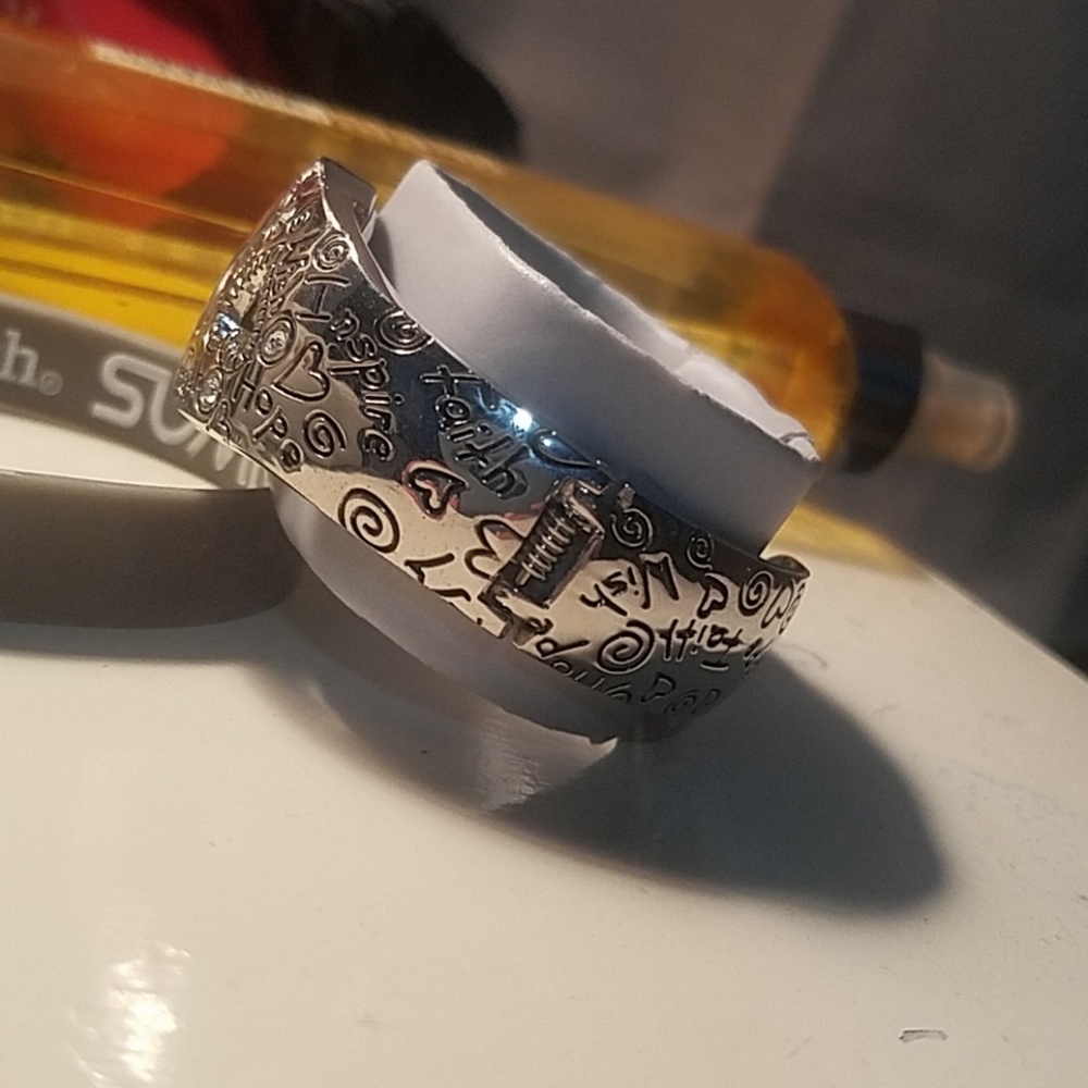 Watch - Picture 3 of 4